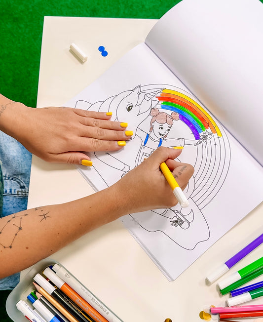 Pepina Malbuch mit 22 Ausmalbildern